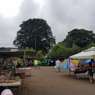 This is the beginning, in an L shape. This market has enough vendors to offer a decent variety of produce and other prepared goods!