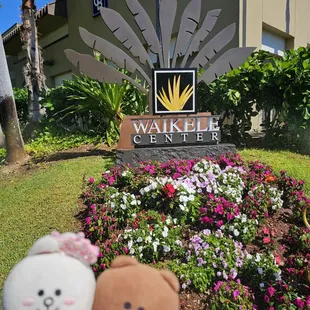Sign to the entrance