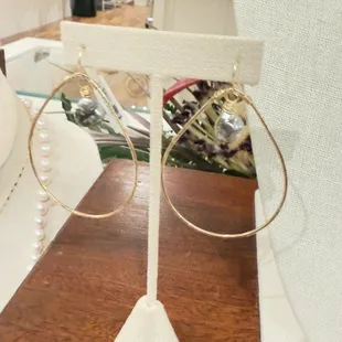 Tahitian keshi pearl hoops