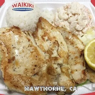 Grilled Lemon Pepper Chicken Breast Plate