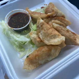 8 Pieces Pot Stickers