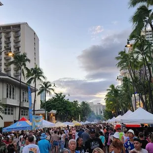 Waikiki Ho'olaulea - Aloha Festival