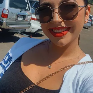 Nikkie B.