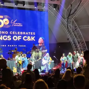 Grand Finale- ALOHA! Awesome concert!