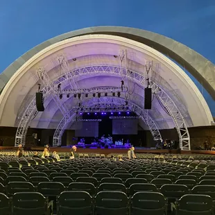 the stage at waikiki