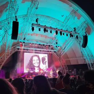 Great line up of Hawaii's finest Musicians &amp; Entertainers.