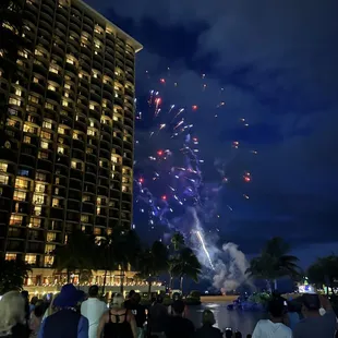 7/8/22 Hilton Fireworks right after Luau, not part of Luau