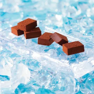 Shop ROYCE&apos; Chocolate&apos;s well-known Nama Chocolates at Waikiki Tea House.