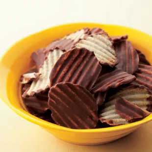 Sweet and salty is the way to go with ROYCE&apos; Chocolate&apos;s Potatochip Chocolate &quot;Original&quot;, available at Waikiki Tea House.