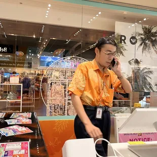 Ken 日本人 半ば脅しのような口調で対応してきた係の人