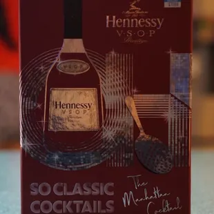 Hennessy so classic cocktails gift set *4/23/2021