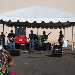 Cover 5. Front man talked about not having sunglasses and someone gave him a pair. He said, "Now I can see the next song" LOL