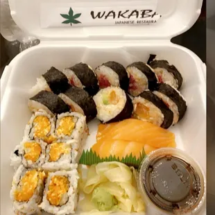 Spicy combo with 2pc of salmon instead of scallops