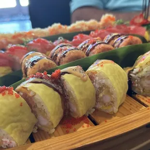 sushi, sushi and sashimi, sashimi, food