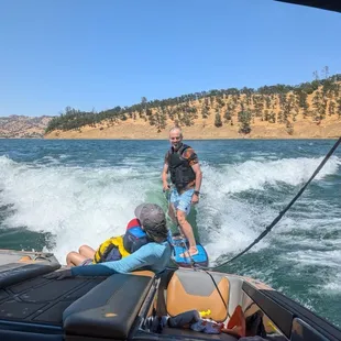 Wake and Lake Wakesurfing