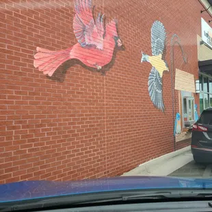 Love the drive thru mural!