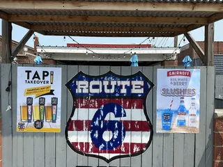 Route 6 Pub