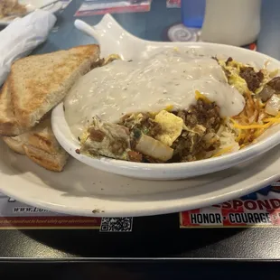 Country skillet is amazing comes out fresh and warm and comes with cinnamon rolls highly recommend coming to neighborhood cafe