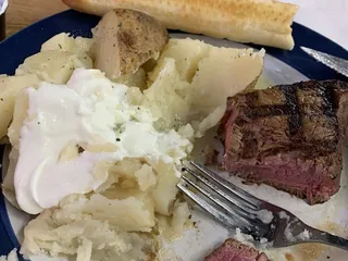 Bowstring Bar & Grill