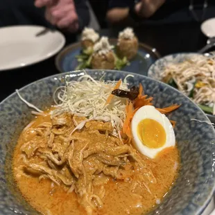 ramen, ramen and noodles, noodle soup, noodle dish, food, noodles