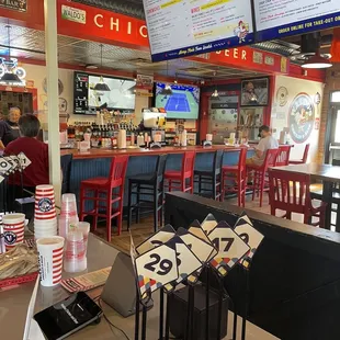 Bar area. Alcohol is ordered and paid for separately from food and fountain drinks.