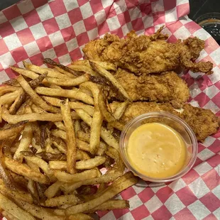 3 piece tender with fries