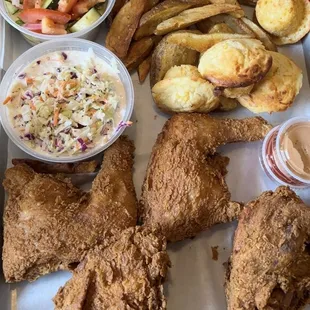 Bucket o&apos; bird family meal