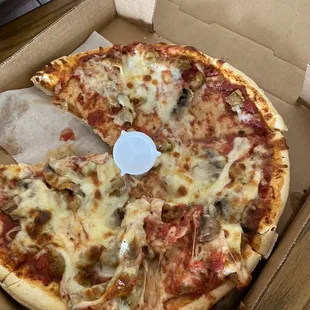 This is how the pizza looked when I opened the box.