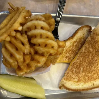 KIDS Grilled Cheese