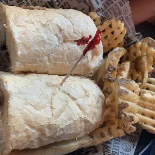 Ribeye Poboy