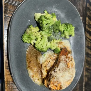 Lemon Butter Chicken w/ mashed Loaded Mash Potatoes