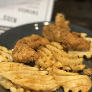Cold chicken nuggets with no seasonings