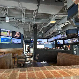 Televisions everywhere!