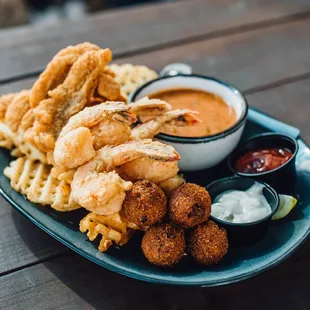 chicken wings and fried chicken, food