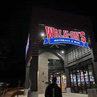 Late dinner with my fiancé .