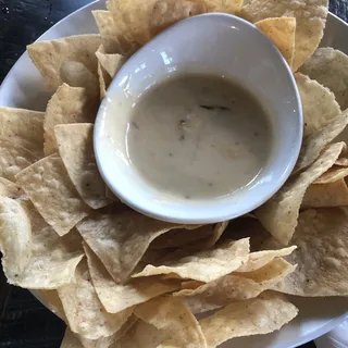Chips & Queso