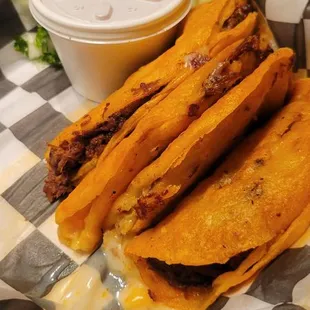 4 birria Tacos with cheese