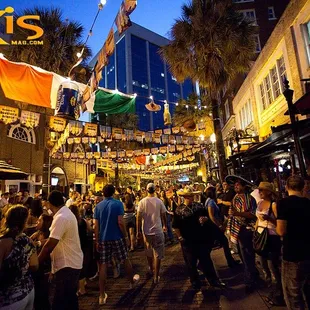 Cinco de Mayo on the Plaza