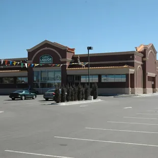 Wallaby&apos;s Liquor Warehouse