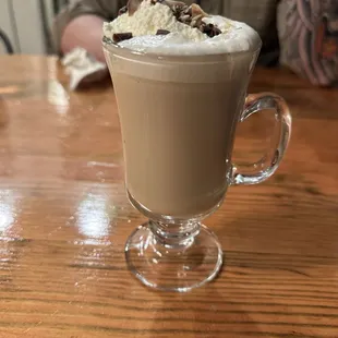 dessert, drink