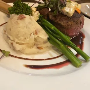 Blue Cheese Crusted Beef Filet