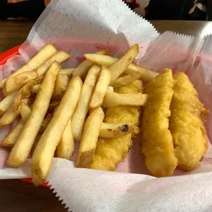 My sister's beer battered fish looked a little skimpy, but she enjoyed it.