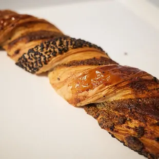 Black sesame twist