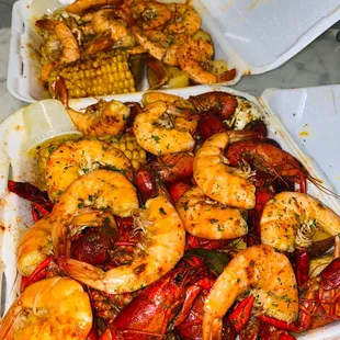 Crawfish &amp; shrimp