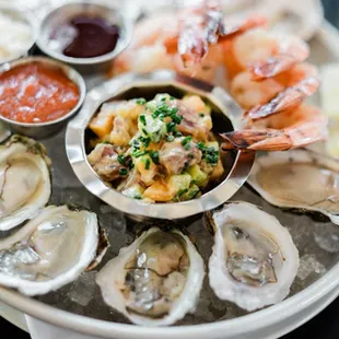 mussels, oysters, shellfish, food, oysters and mussels