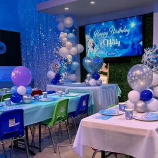 Frozen but ready for a fun birthday party!