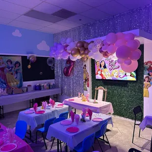 We got so many compliments of how gorgeous it was decorated