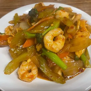 Shrimp and chicken hunan style