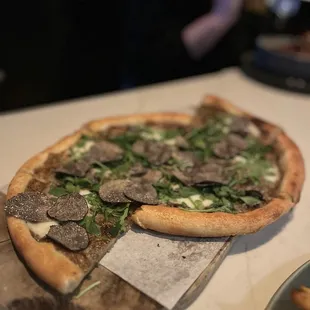 Truffle pizza