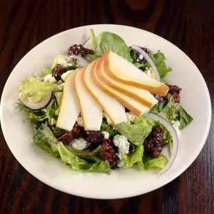 Pear &amp; Walnut Salad